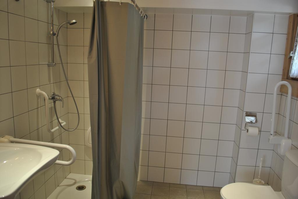 Fleur Des Neiges Hostel Chamonix Room photo