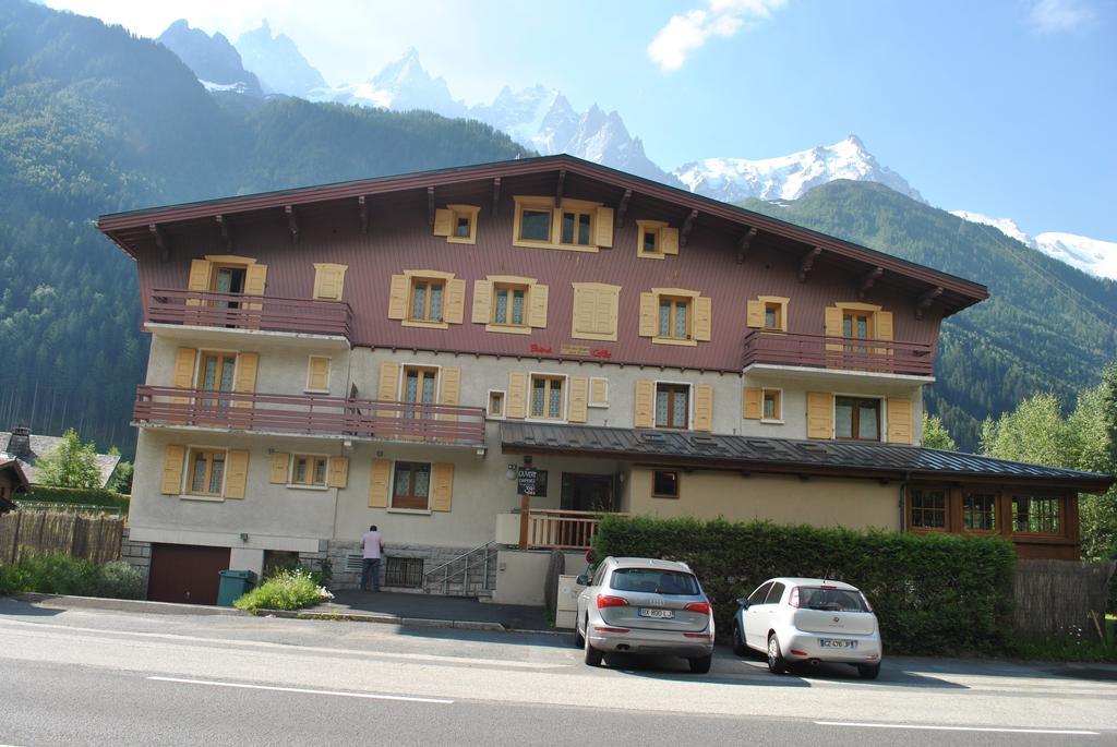 Fleur Des Neiges Hostel Chamonix Exterior photo