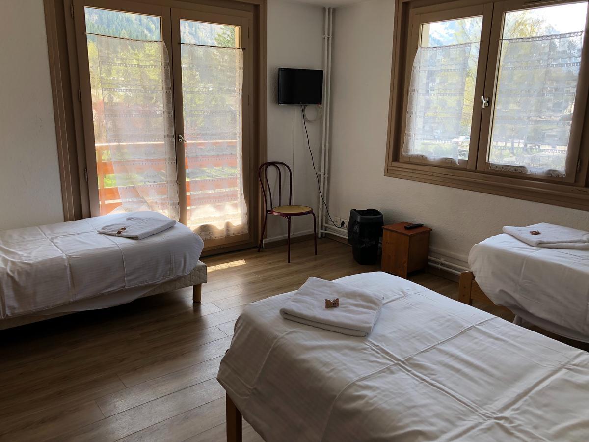 Fleur Des Neiges Hostel Chamonix Exterior photo